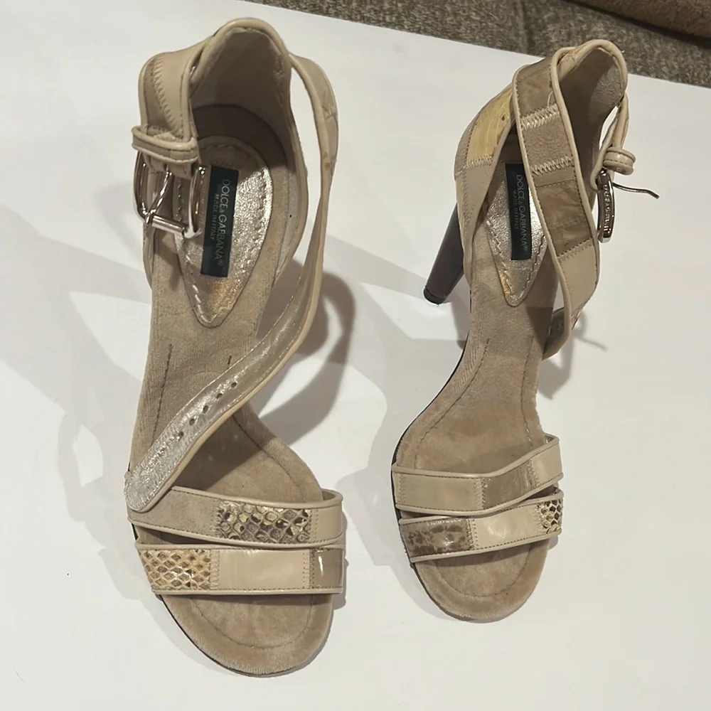 Dolce & Gabbana cream heels - Picture 2 of 8